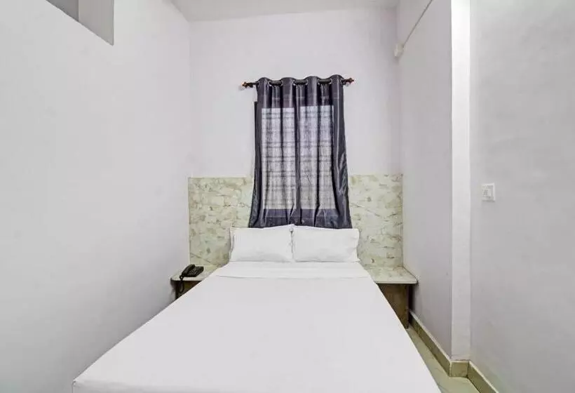 ホテル O Rahul Service Apartment