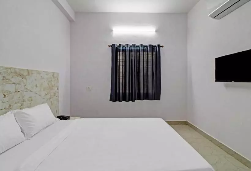 ホテル O Rahul Service Apartment