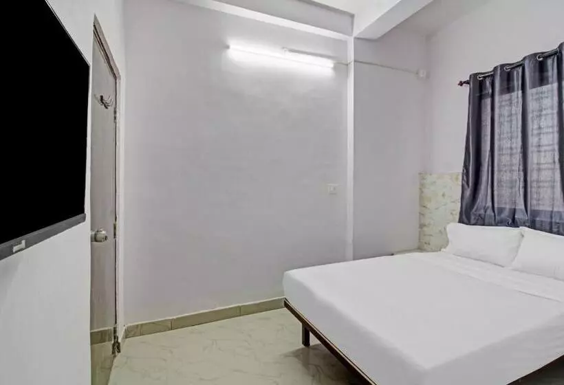 ホテル O Rahul Service Apartment
