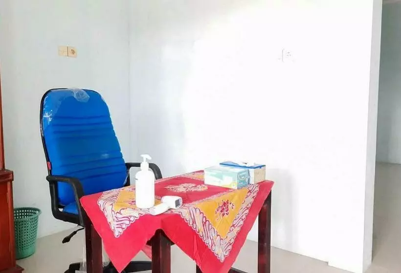 Hotelli Prima Homestay Mentawai Mitra Reddoorz