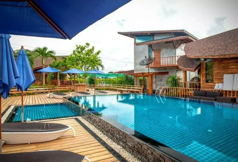 ホテル Tique Series Boutique Resort