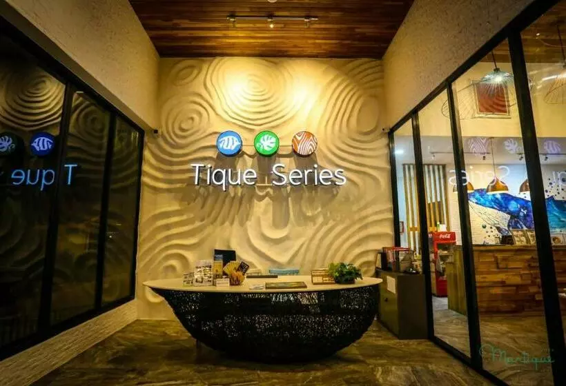 ホテル Tique Series Boutique Resort