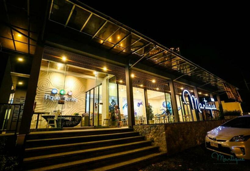 בית מלון כפרי Tique Series Boutique Resort