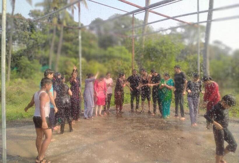 Отель Yugankur Farm House