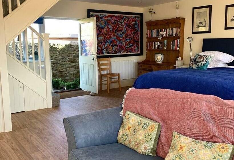 بنسيون Annexe Newnham