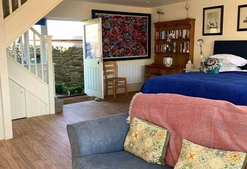 Majatalo Annexe Newnham