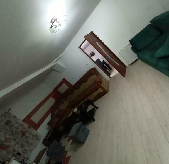 بنسيون Casa Bizau