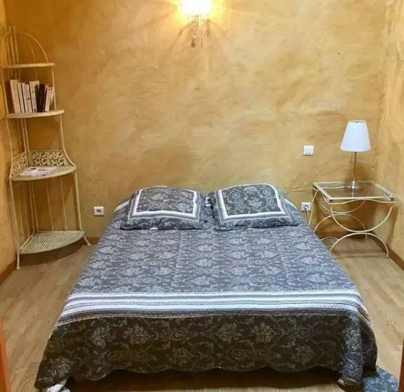 Majatalo Gîte Le Roucoul