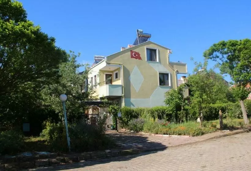 ペンション Sizin Tatil Eviniz