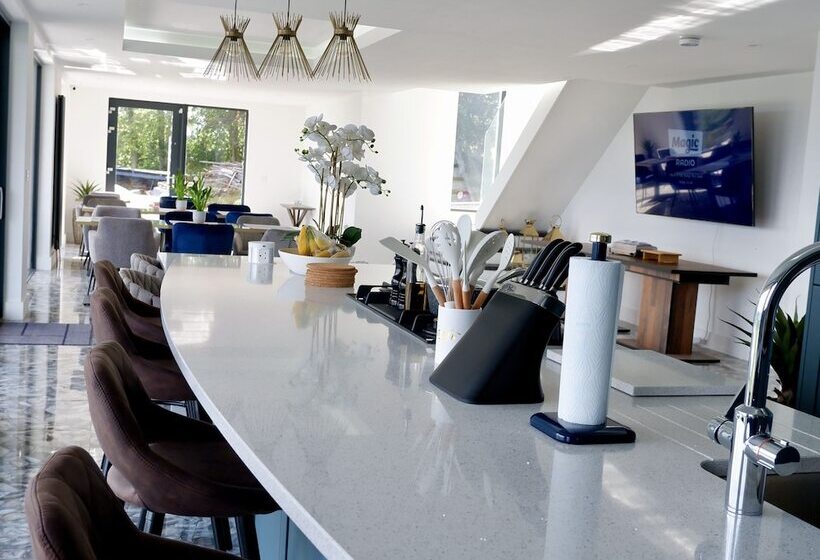 ペンション The Wylies