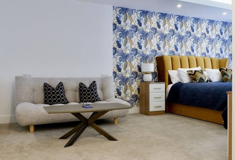 ペンション The Wylies