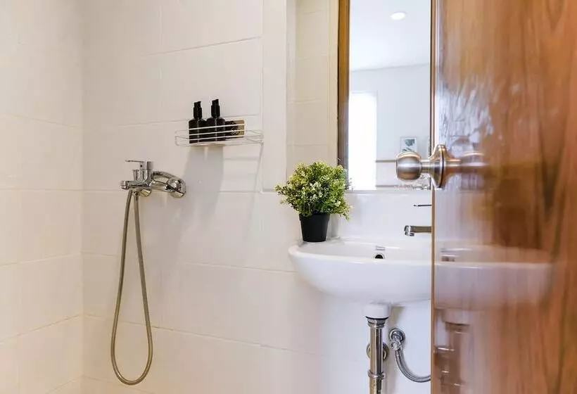 ペンション Twospaces Living At Zena Mozia