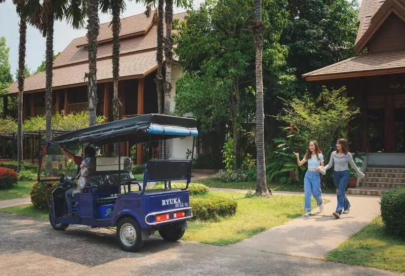 Lomakeskus Vanasin Residence