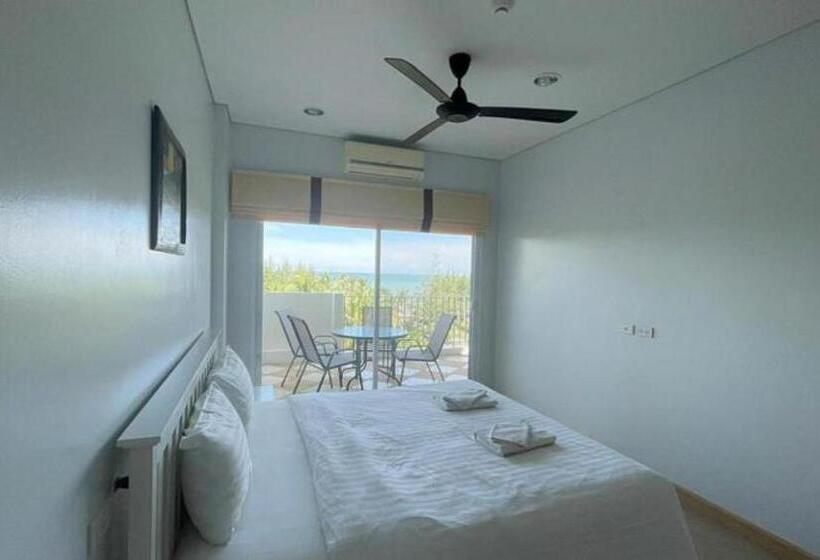 The Sea Condominium Seaview