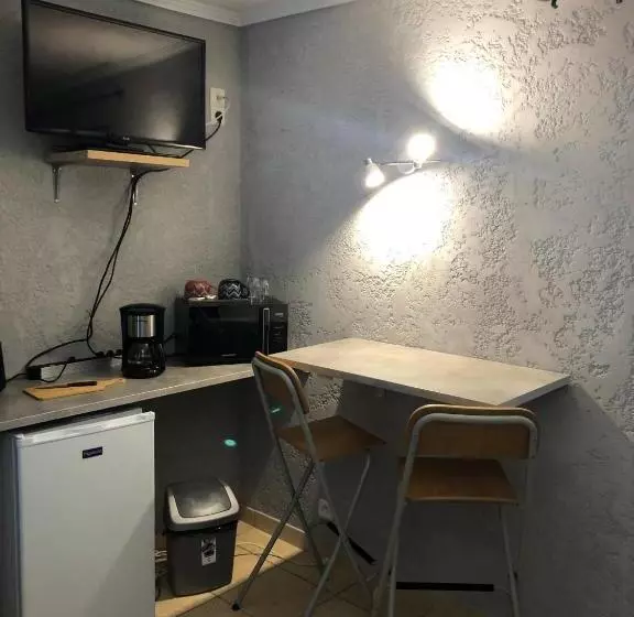 Aamiaismajoitus (B&B) Chez Anidé