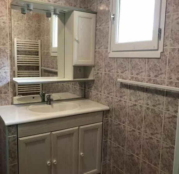 Aamiaismajoitus (B&B) Chez Anidé