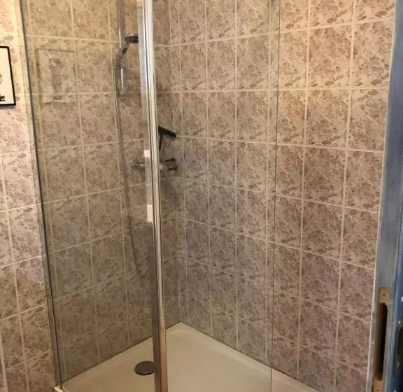 Aamiaismajoitus (B&B) Chez Anidé