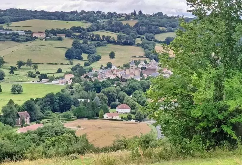 ベッドアンドブレックファースト La Grenouille Amoureuse