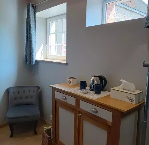 ベッドアンドブレックファースト La Grenouille Amoureuse