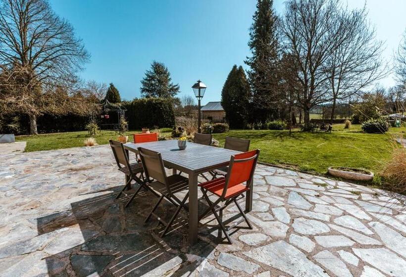 Bed and Breakfast Relais Des Combrailles