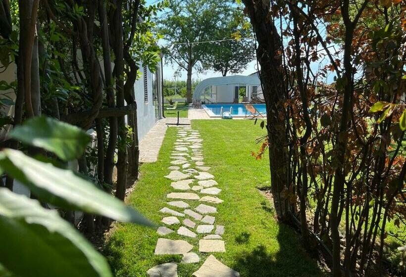 Отель Masseria Brica Rossa