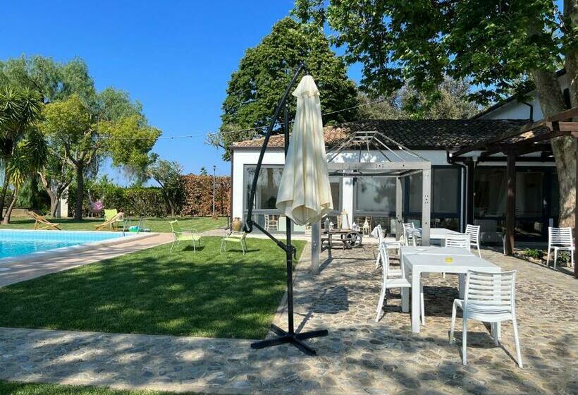 Отель Masseria Brica Rossa