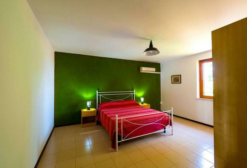 Отель Masseria Brica Rossa