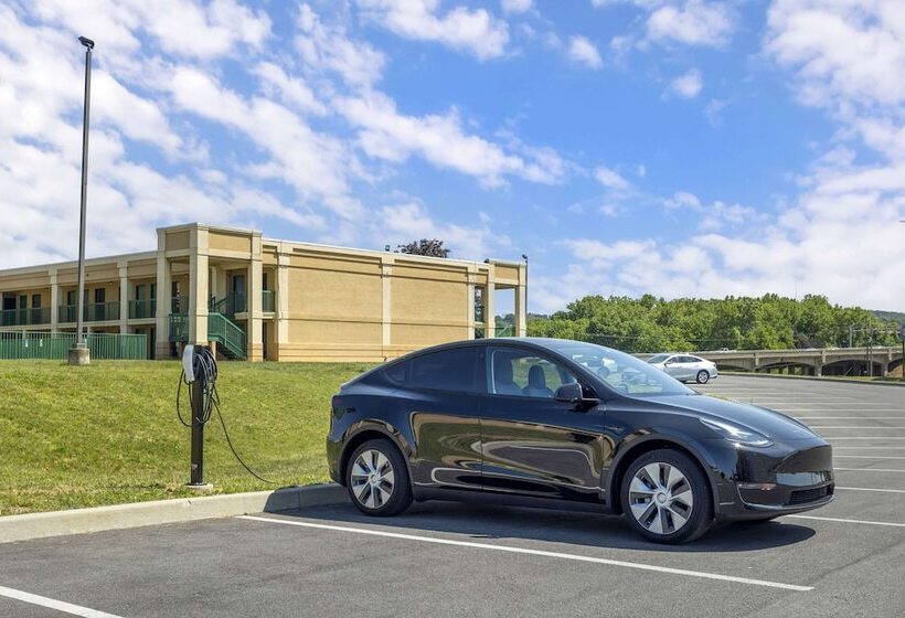 호텔 Sleep Inn North  Central York