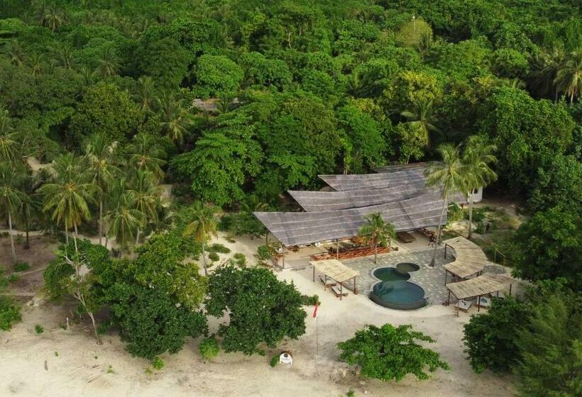 Metita Beach & Dive Resort