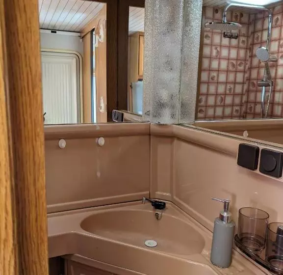 Majatalo L Ancien Café