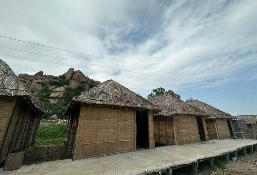 Majatalo The Gravity Cafe  A Unit Of Staychillhampi