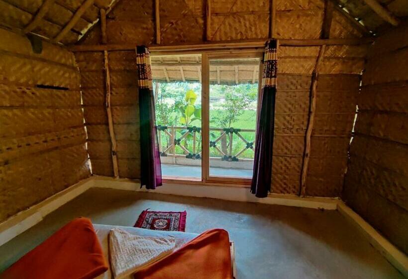 بنسيون The Gravity Cafe  A Unit Of Staychillhampi