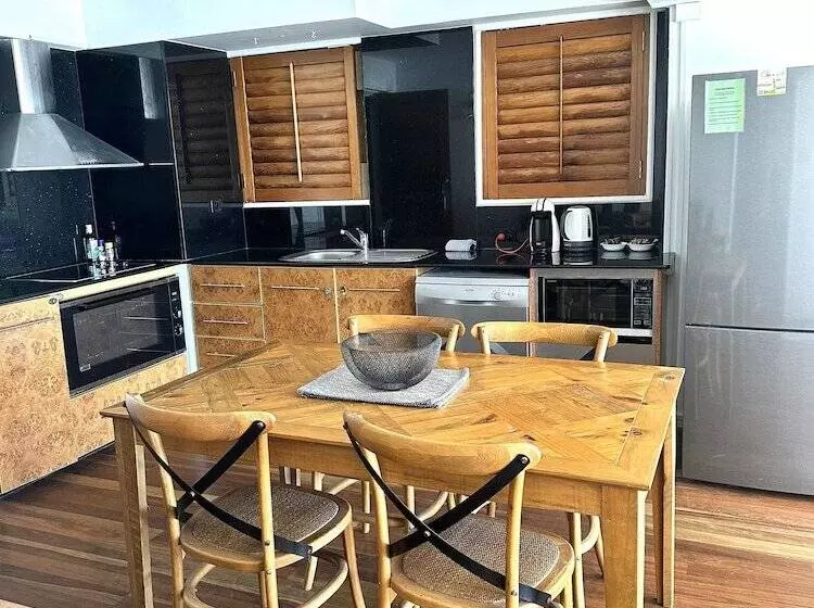 Hillhaven Holiday Apartments