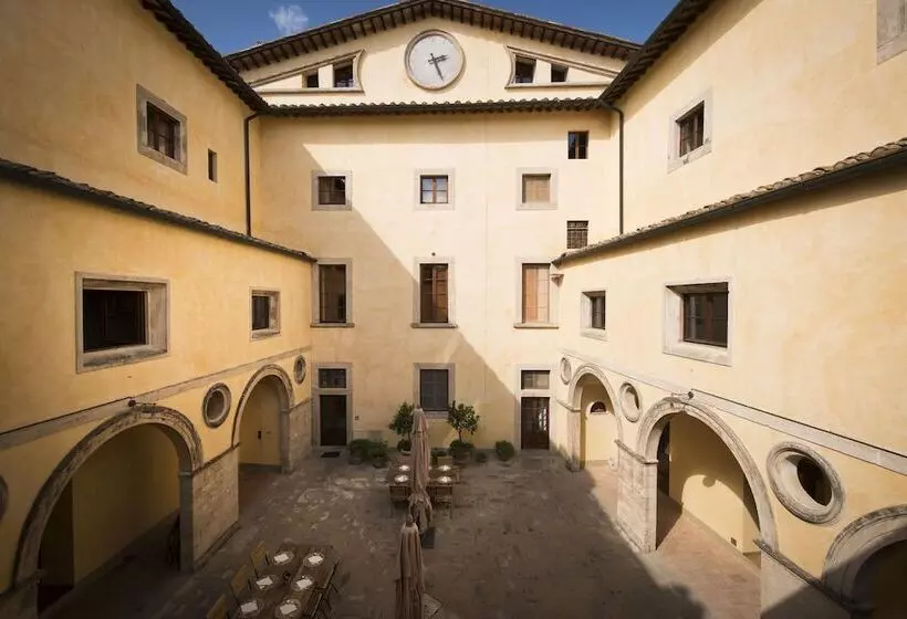 בית מלון כפרי Borgo Pignano Tuscany