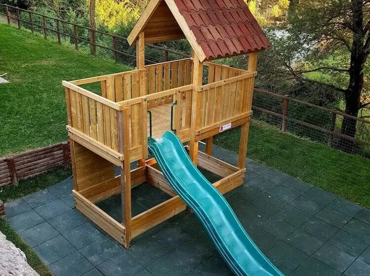 בית מלון כפרי Borgo Pignano Tuscany