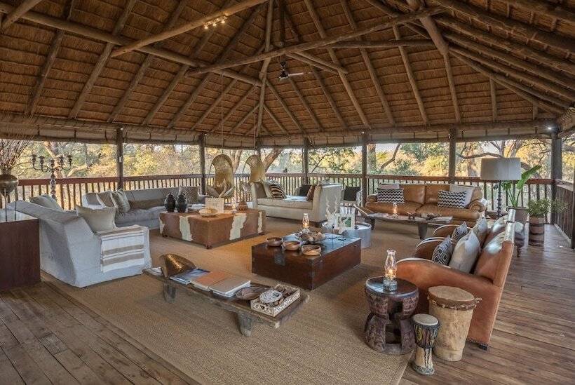 בית מלון כפרי Karongwe Portfolio   Chisomo Safari Camp