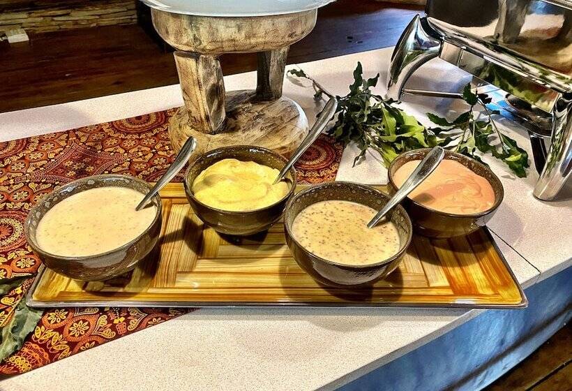 בית מלון כפרי Karongwe Portfolio   Chisomo Safari Camp