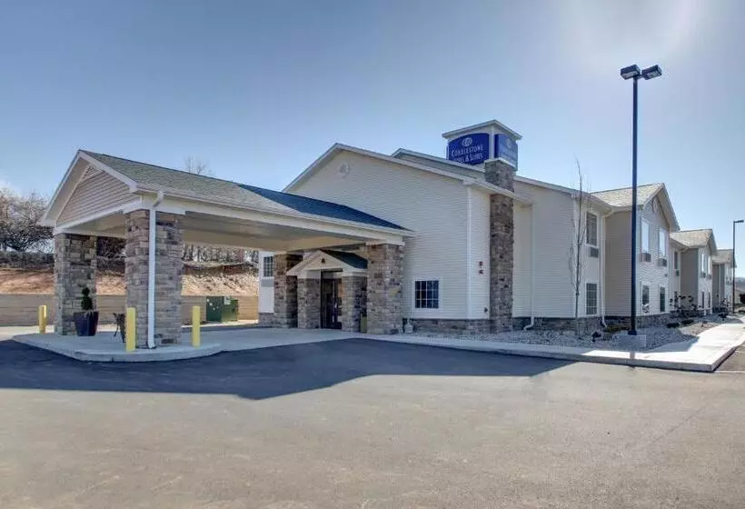 Cobblestone Hotel & Suites   Salem