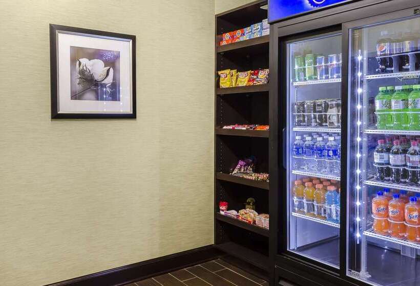 호텔 Comfort Inn & Suites Dothan East