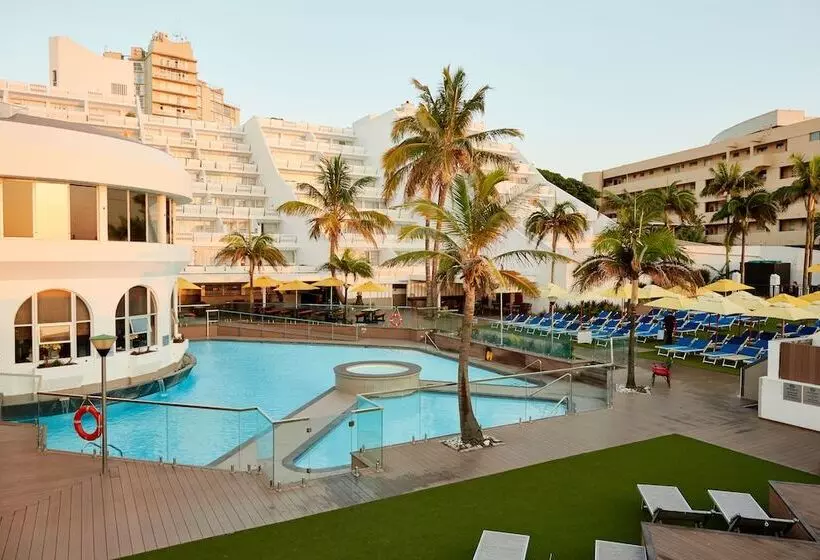 Hotel First Group La Montagne