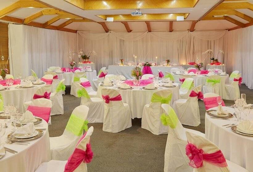 בית מלון כפרי First Group La Montagne