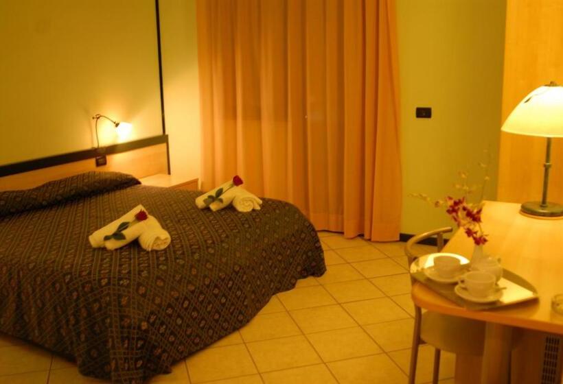 ホテル Gran Delta Di Alba Invest Srl