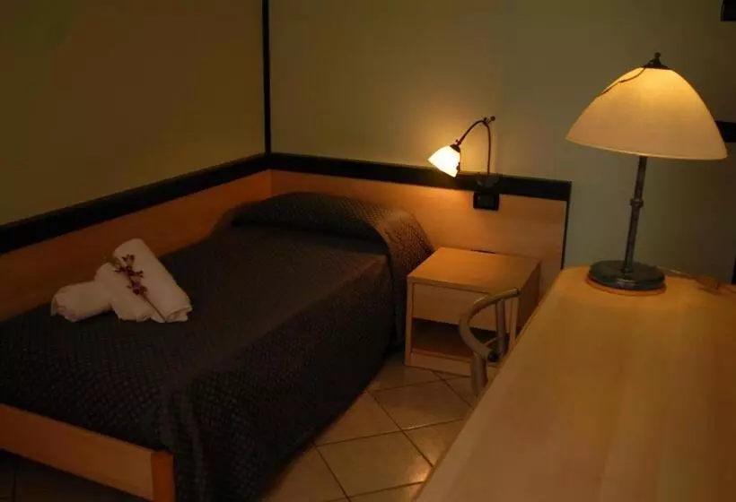 ホテル Gran Delta Di Alba Invest Srl