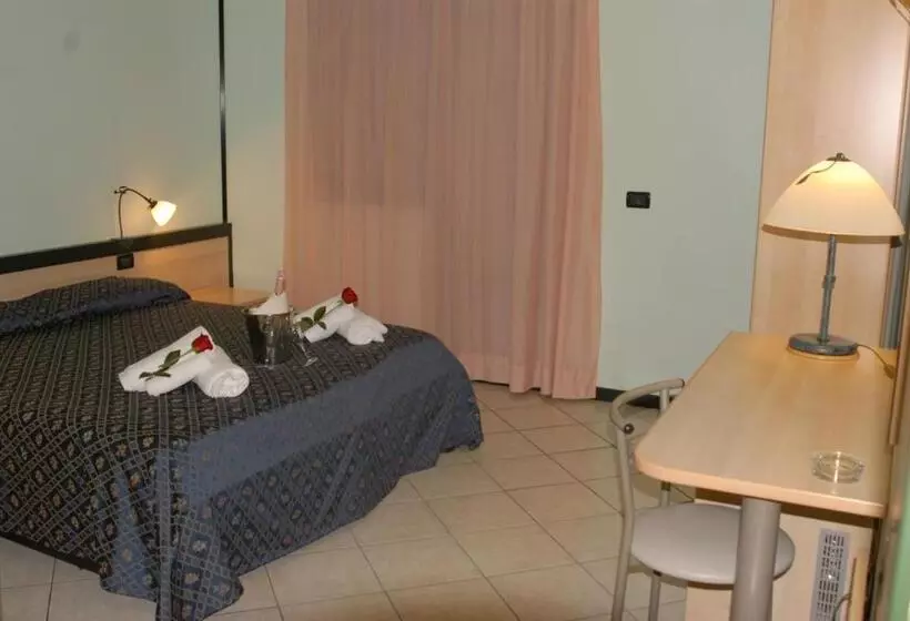 ホテル Gran Delta Di Alba Invest Srl