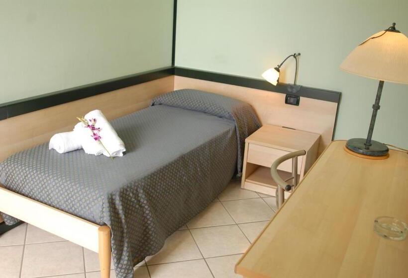 ホテル Gran Delta Di Alba Invest Srl