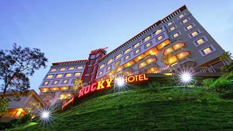 Grand Rocky Hotel Bukittinggi