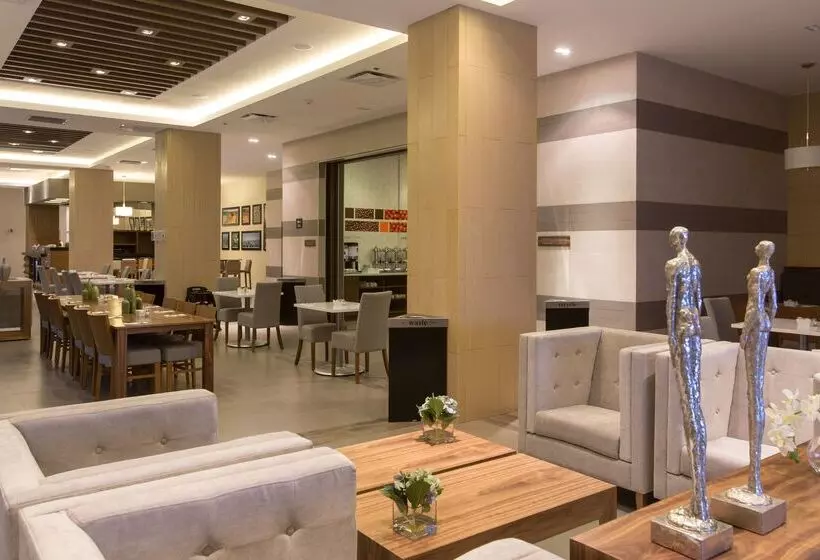 فندق Hampton Inn By Hilton Hermosillo