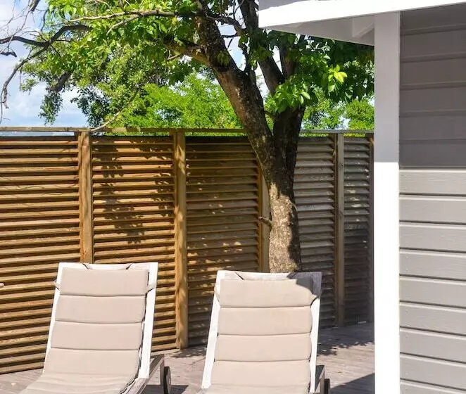 هتل Hôtel Plein Soleil