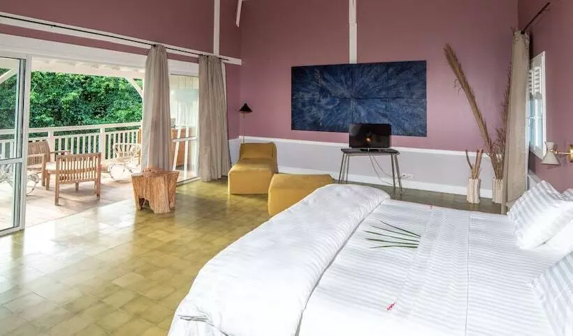 هتل Hôtel Plein Soleil