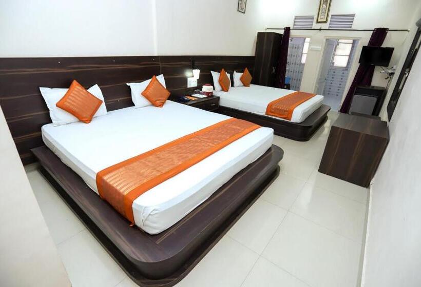 فندق Jaisingh Palace